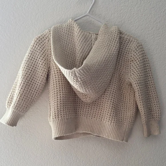 Old Navy Kids Beige Knit Sweater - Picture 5 of 6